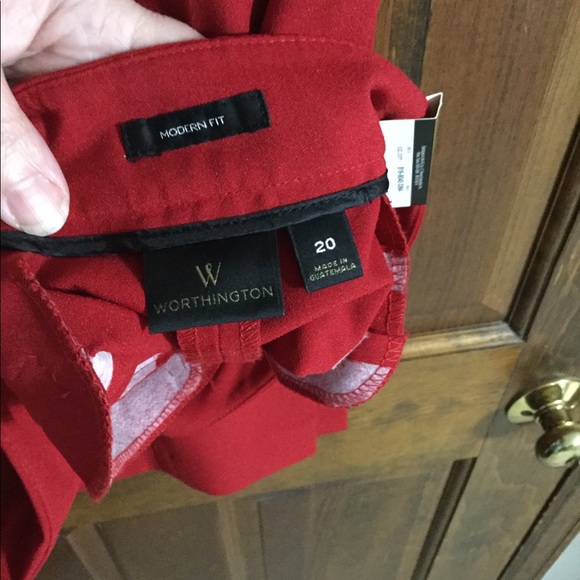 Wine-colored trousers. Career wear. NWT. - Picture 5 of 6